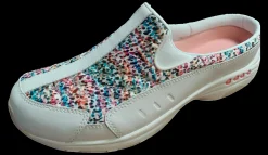 Walking><noscript><img width=