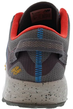 Walking|Casual><noscript><img width=