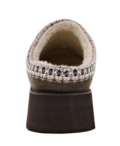 Slippers><noscript><img width=