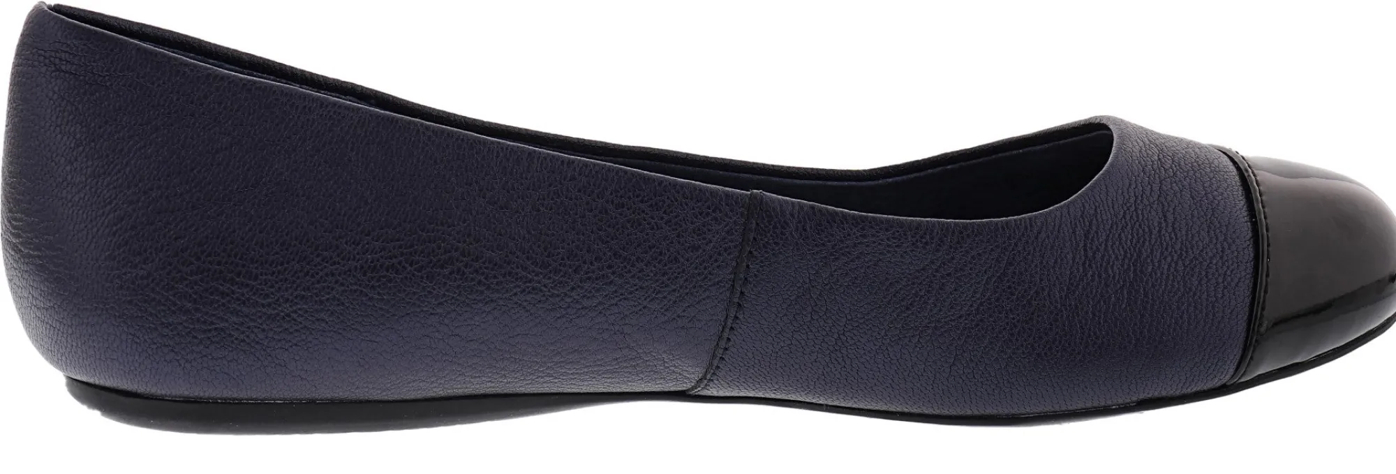 Casual>Softwalk Women's Napa Narrow Width Slip On Ballerina Flats